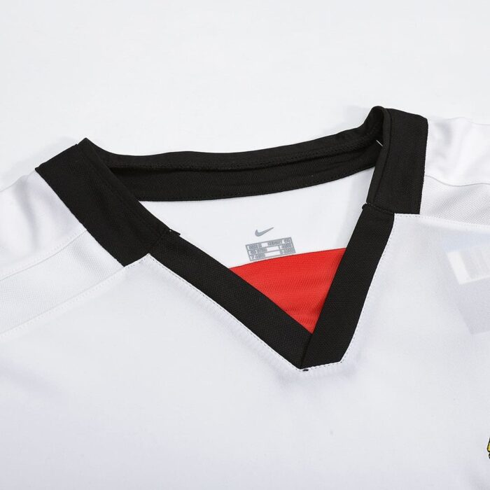 Manchester United 02-03 Away White Football Kit