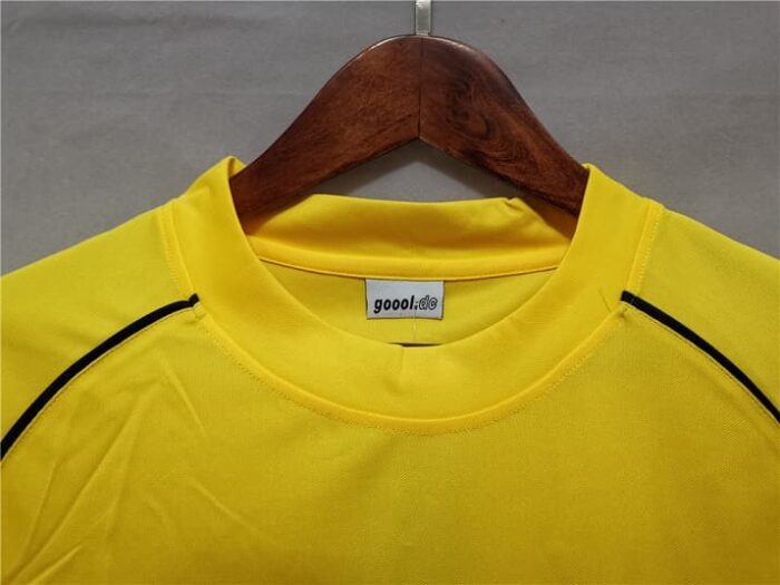Dortmund 01-02 Home Football Kit