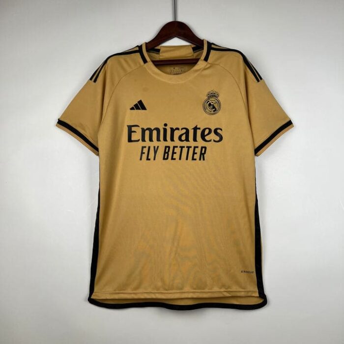Real Madrid 23-24 Training Football Kit
