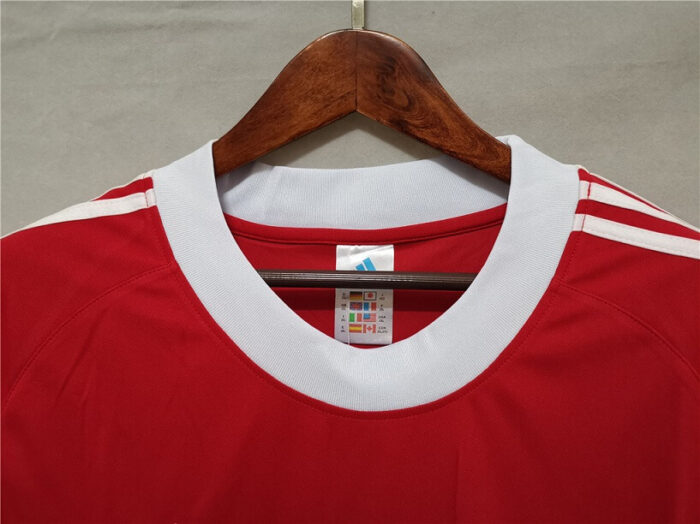 Bayern Munich 01/02 Home Football Kit