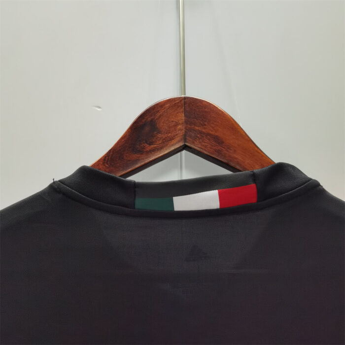 AC Milan 16-17 Home Football Kit